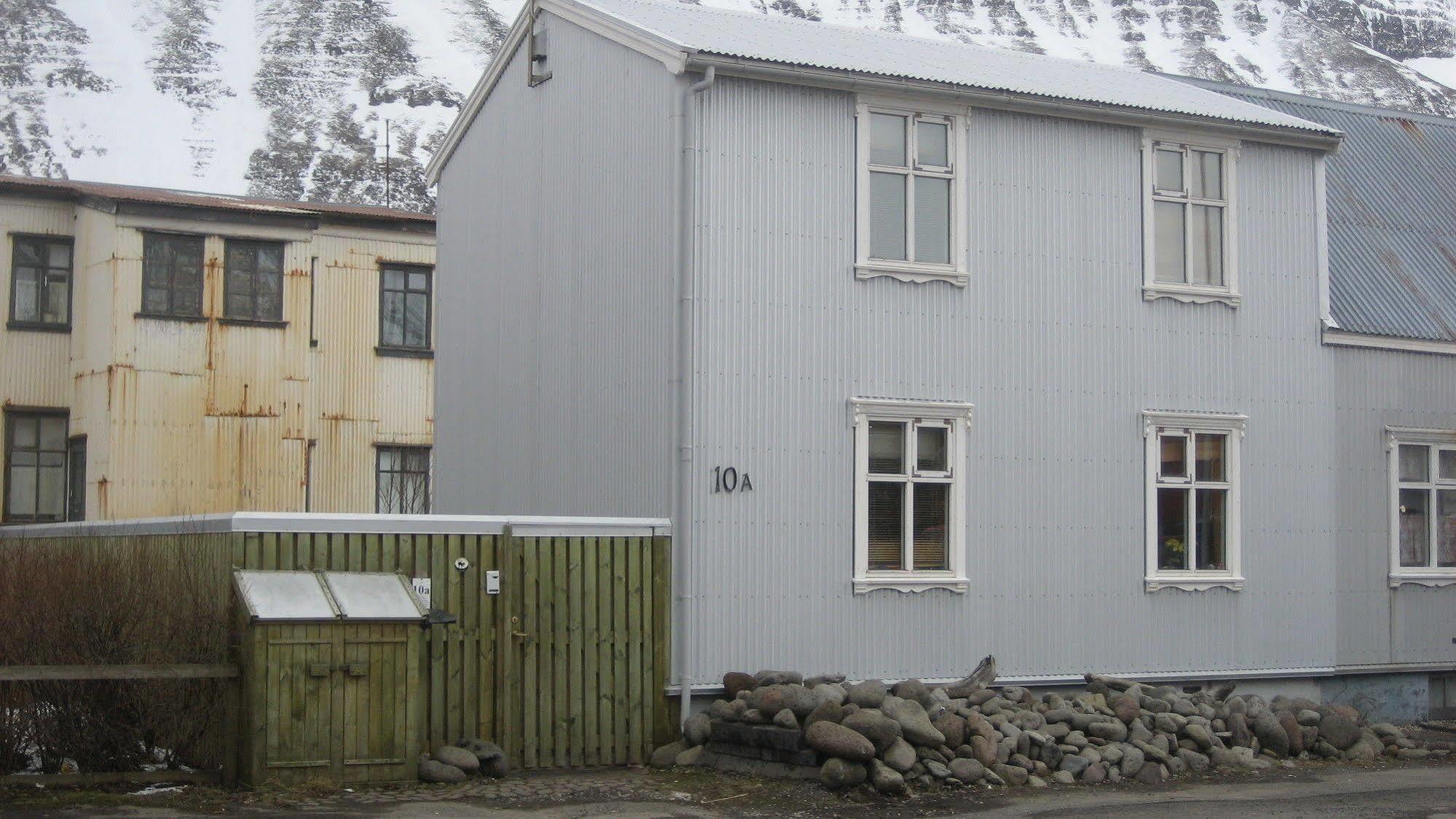 Villa Private House With Private Garden Ísafjörður Esterno foto